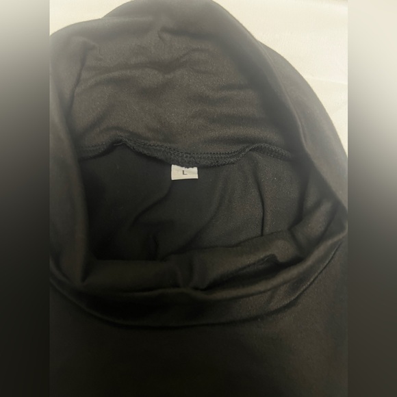 Black Fitted Maternity Dress - Picture 2 of 3